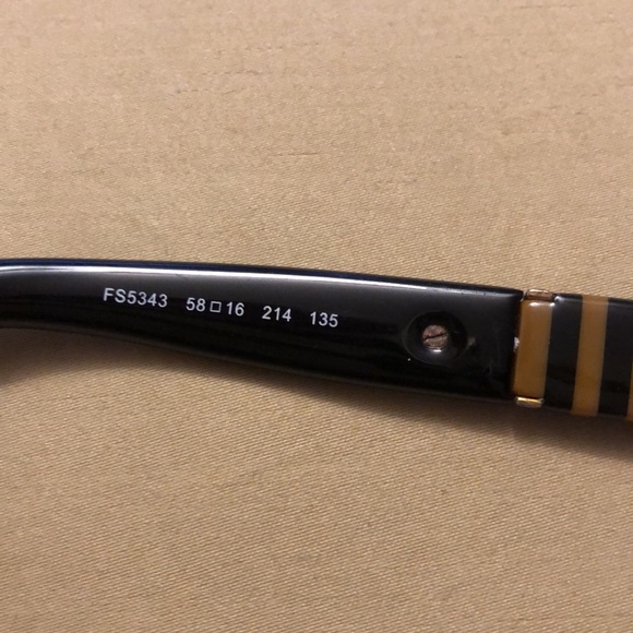 Authentic Fendi Sunglasses - Picture 5 of 5